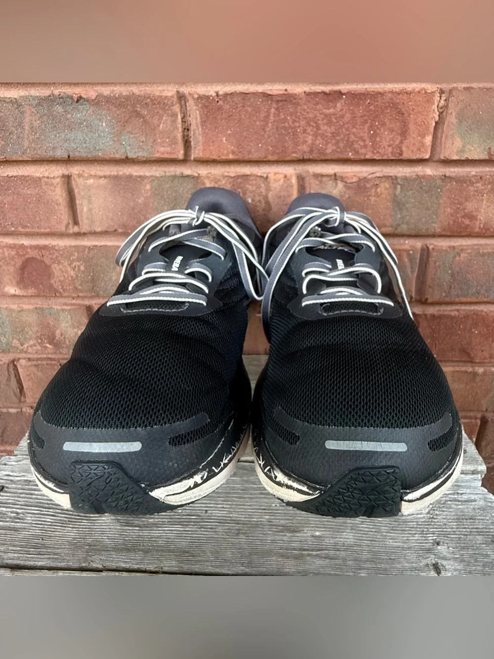 Altra Rivera 2 Womens Running Shoes Sneakers Size 7.5 Black Mesh AL0A5489060